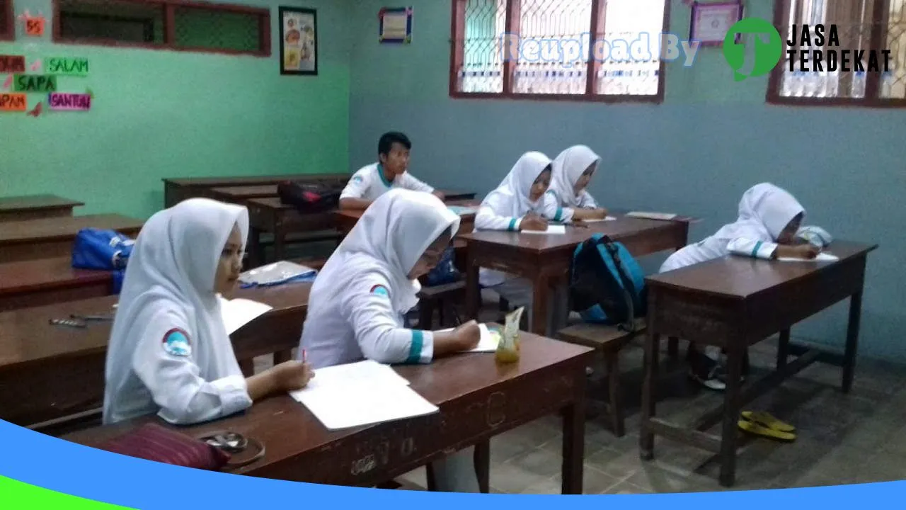 Gambar SMK KESEHATAN DHARMA BHAKTI HUSADA – Kediri, Jawa Timur ke 1