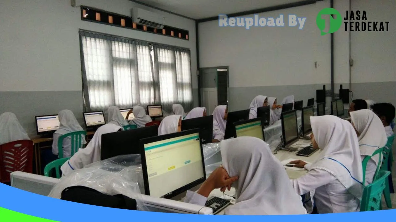 Gambar AKFAR dan SMK Farmasi Imam Bonjol Bukittinggi – Bukittinggi, Sumatera Barat ke 2