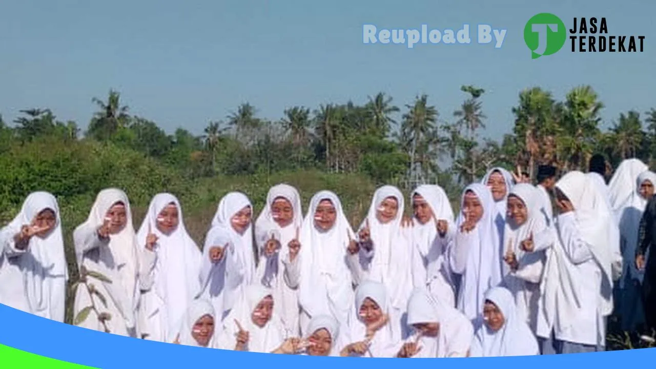 Gambar SMA Islam Al-Azhar NW Kayangan – Lombok Barat, Nusa Tenggara Barat ke 3