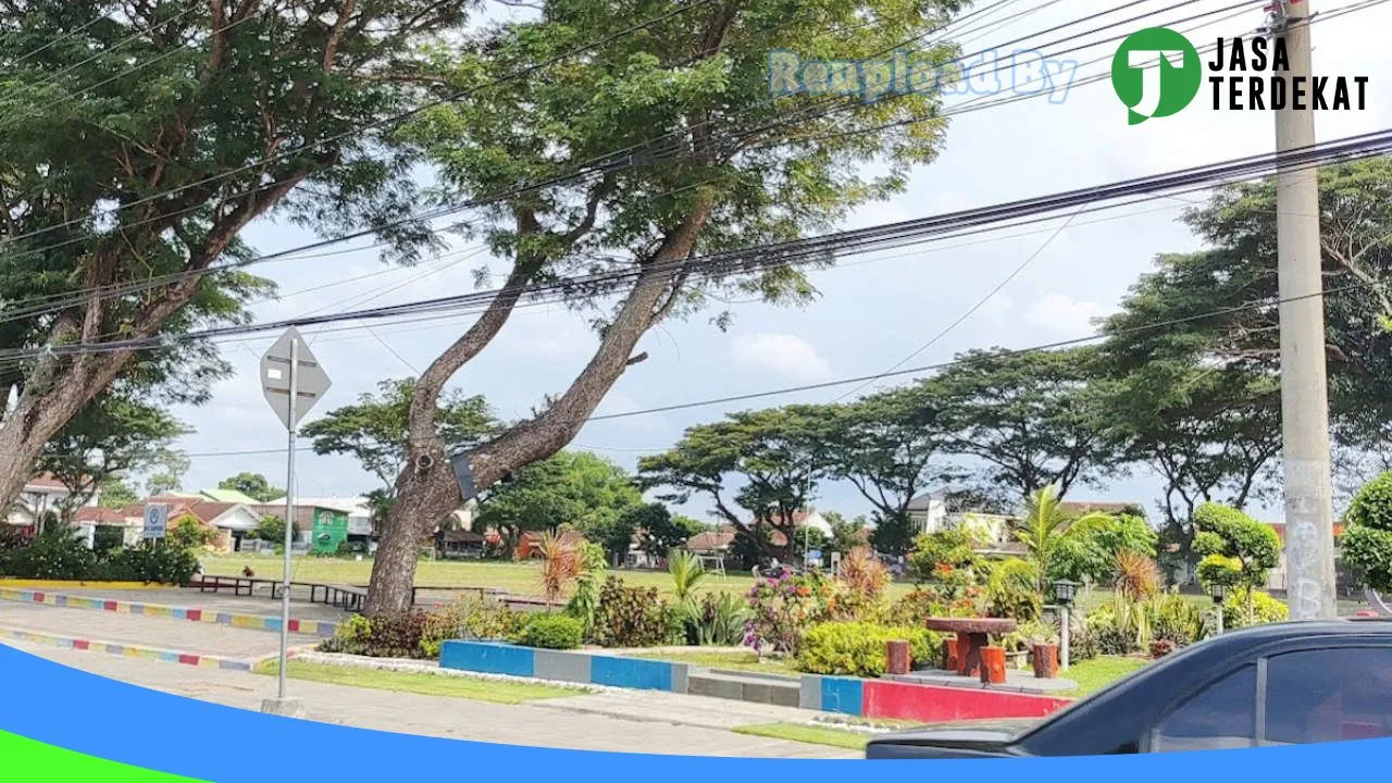 Gambar Lapangan SMAN 1 Kota Blitar – Kota Blitar, Jawa Timur ke 4