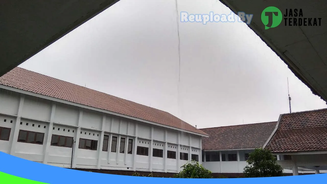 Gambar SMK Farmasi Jember – Jember, Jawa Timur ke 1