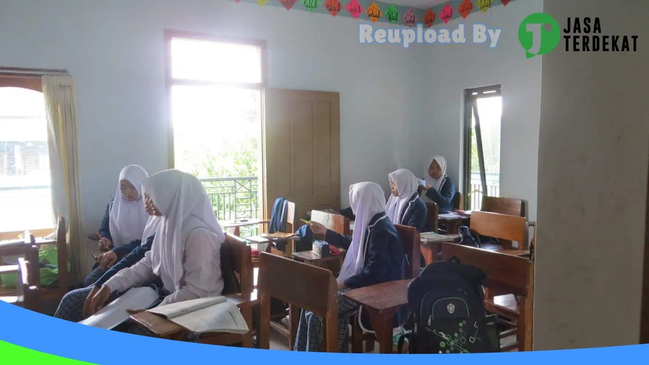 Gambar SMA Al Muhafizhoh – Kota Blitar, Jawa Timur ke 1