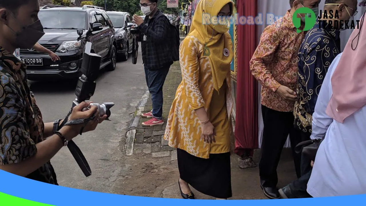 Gambar Klinik Mata EDC Magetan: Jam Besuk, Ulasan, Alamat, dan Informasi Lainnya ke 5