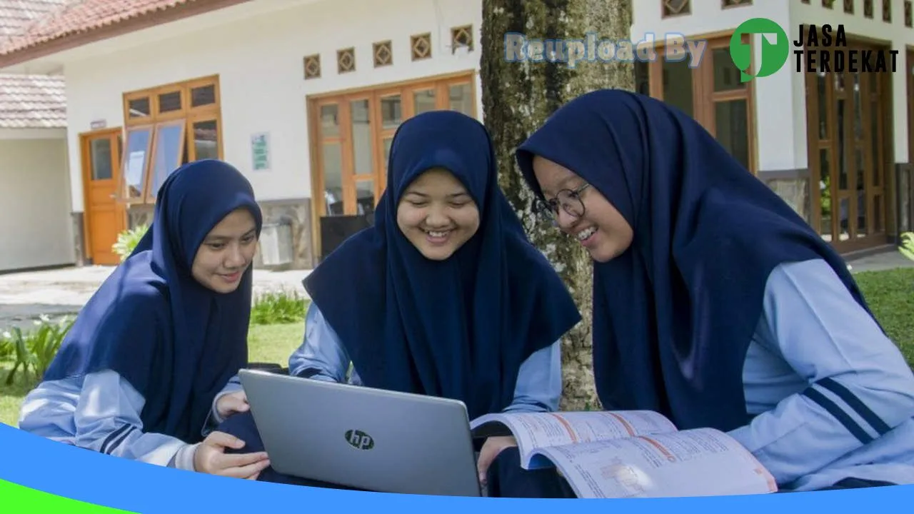 Gambar SMA PESANTREN UNGGUL AL BAYAN PUTRI – Sukabumi, Jawa Barat ke 2