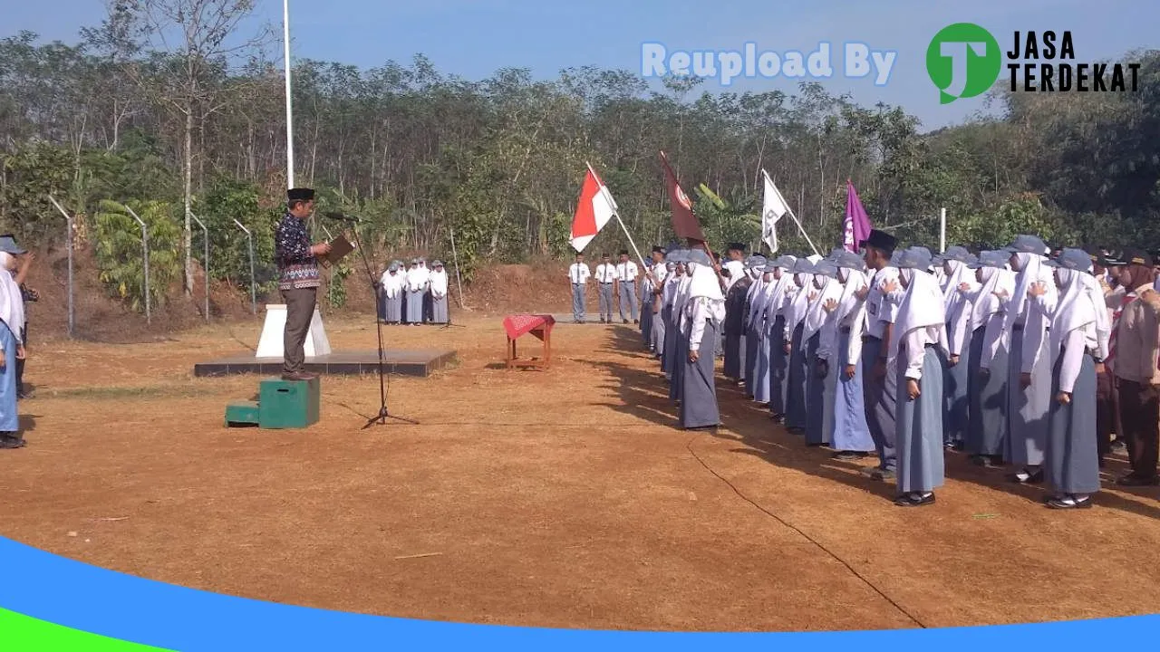 Gambar SMK MA’ARIF NU KAJEN – Pekalongan, Jawa Tengah ke 3