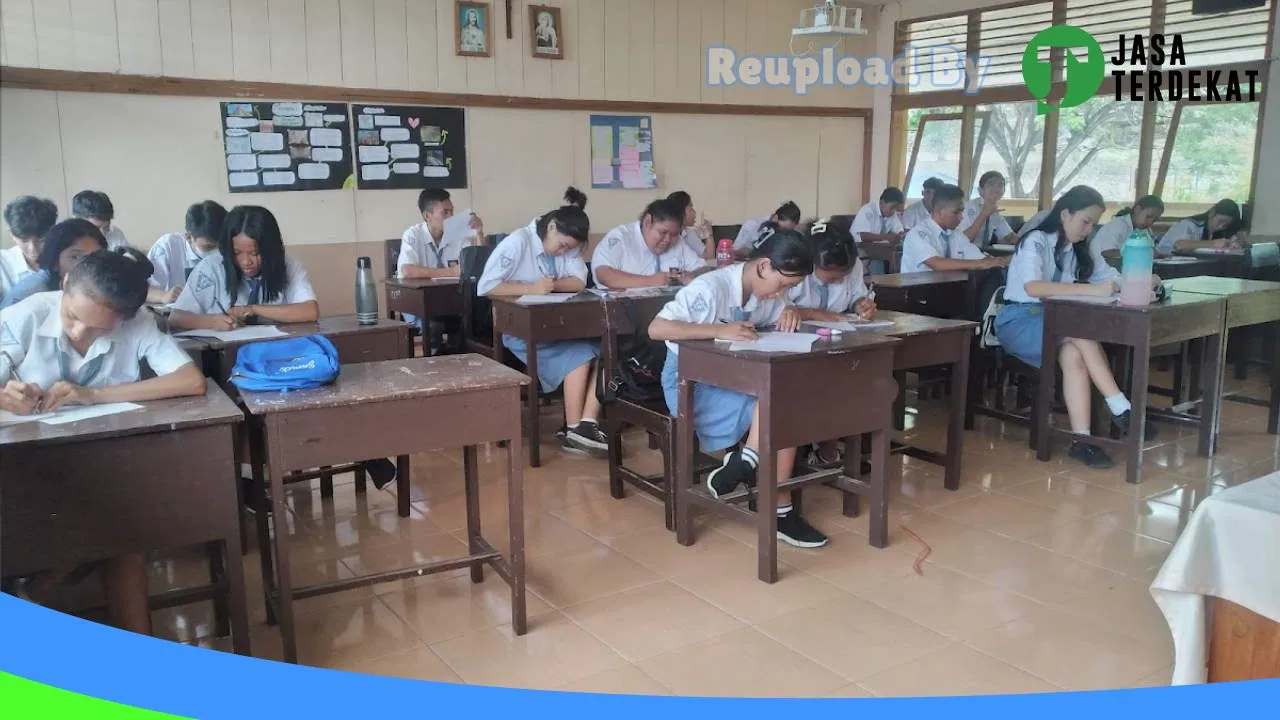 Gambar SMA Katholik St YosephLuwuk – Banggai, Sulawesi Tengah ke 1