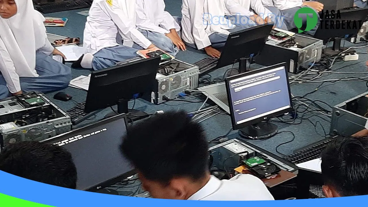 Gambar SMK AL MUKHLISIN – Pamekasan, Jawa Timur ke 4