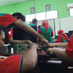 Review image Kurnia Rizky Amalia