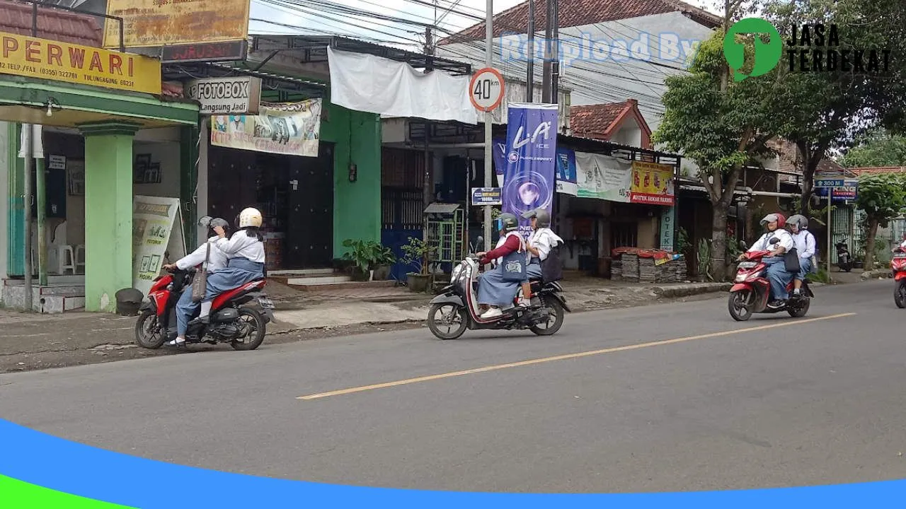 Gambar SMK Perwari – Tulungagung, Jawa Timur ke 2
