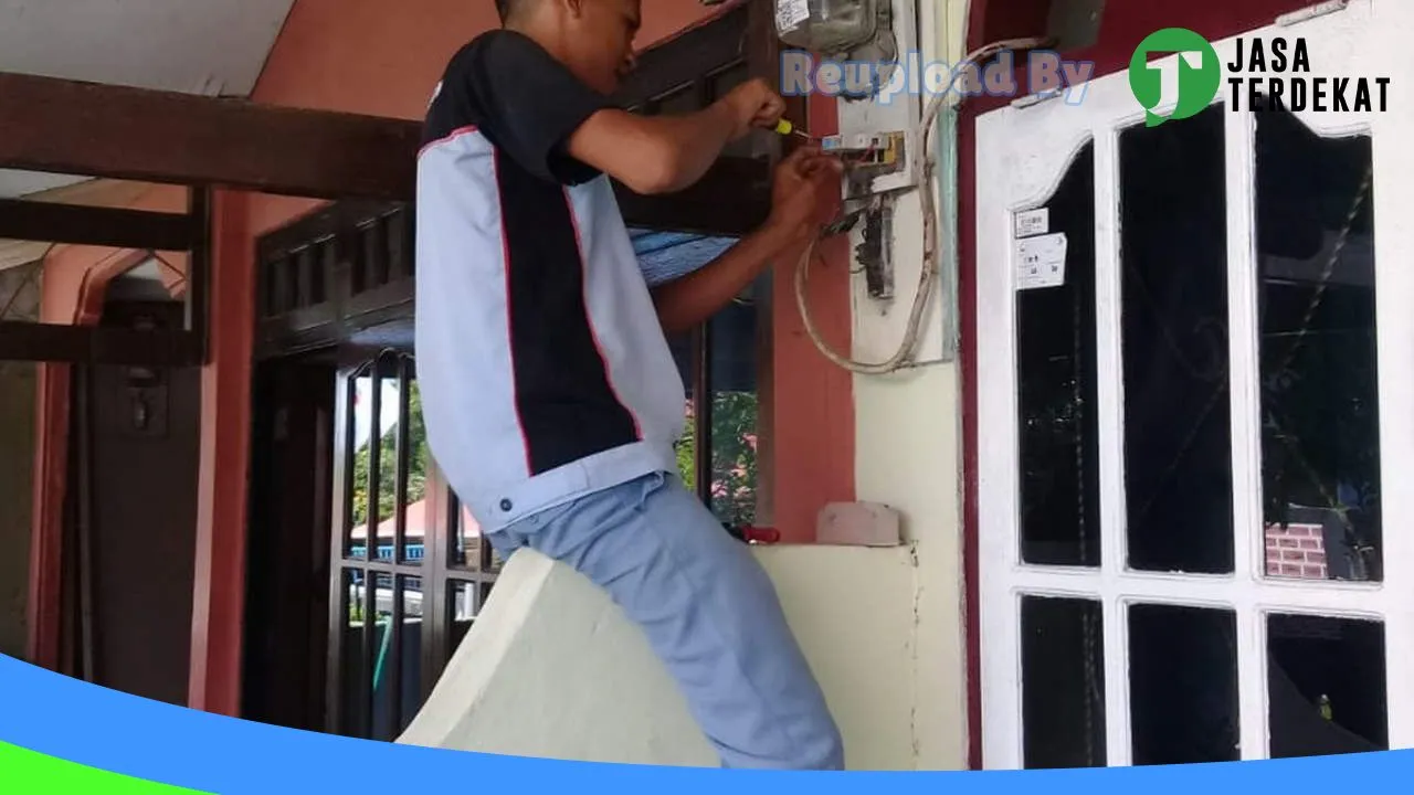 Gambar Pemasangan instalasi listrik di Seram Bagian Barat, Maluku ke 5