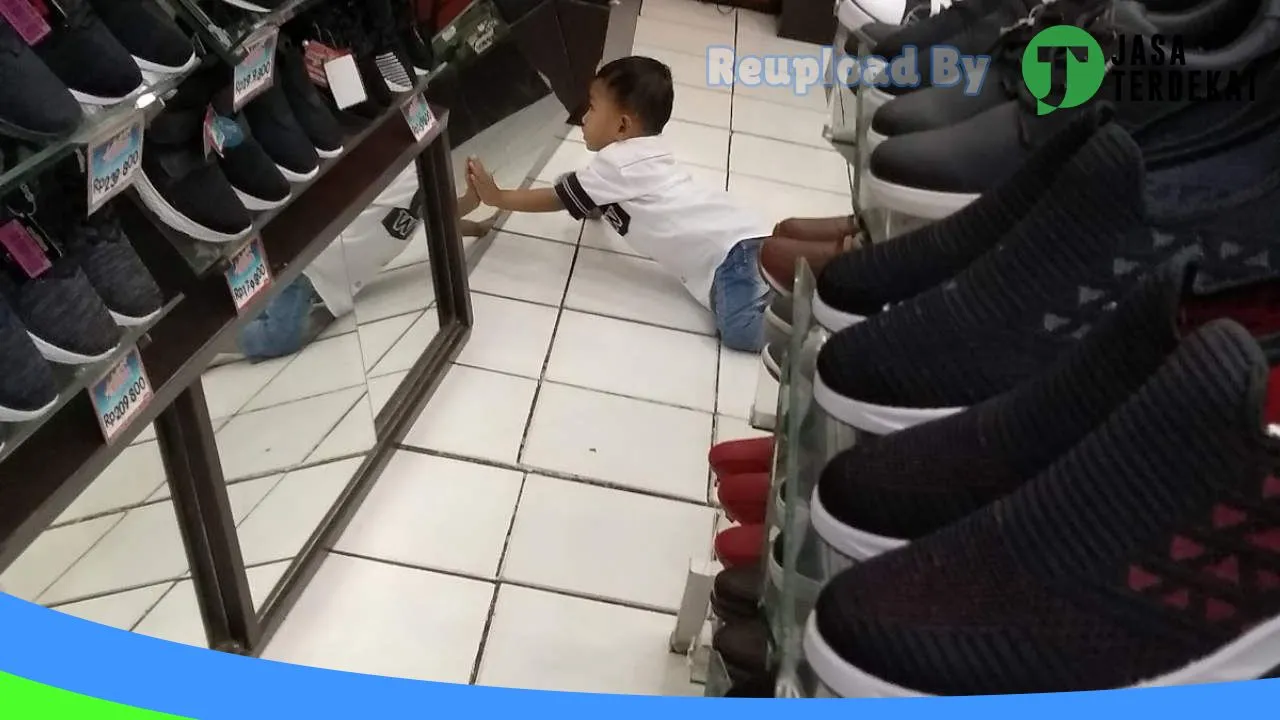 Gambar Toko Sinar Barat di Banjar, Kalimantan Selatan ke 3