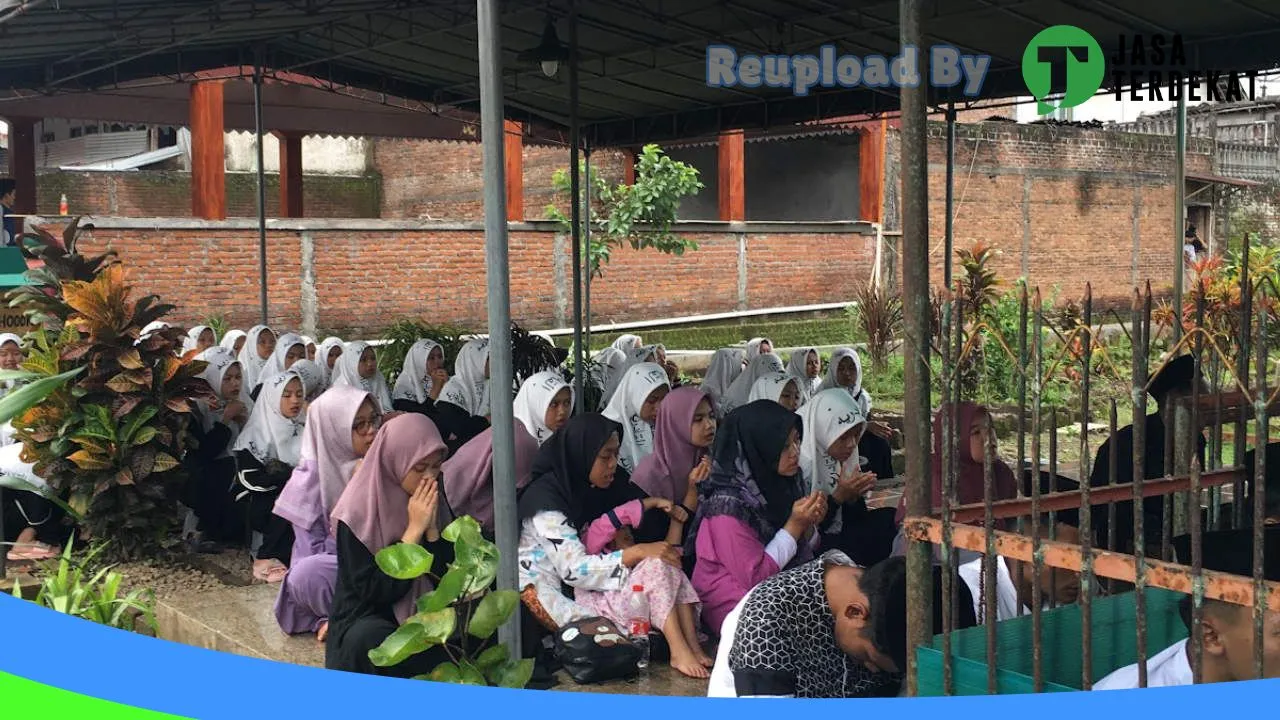 Gambar SMK AL-QODIRIYAH WINDUSARI – Magelang, Jawa Tengah ke 5