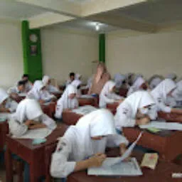 Review image Devi Sigit