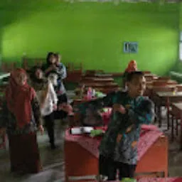Review image Ayu Varia