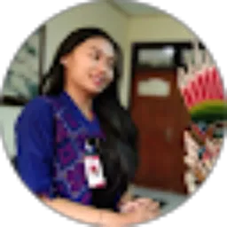 Review From YULI Astuti