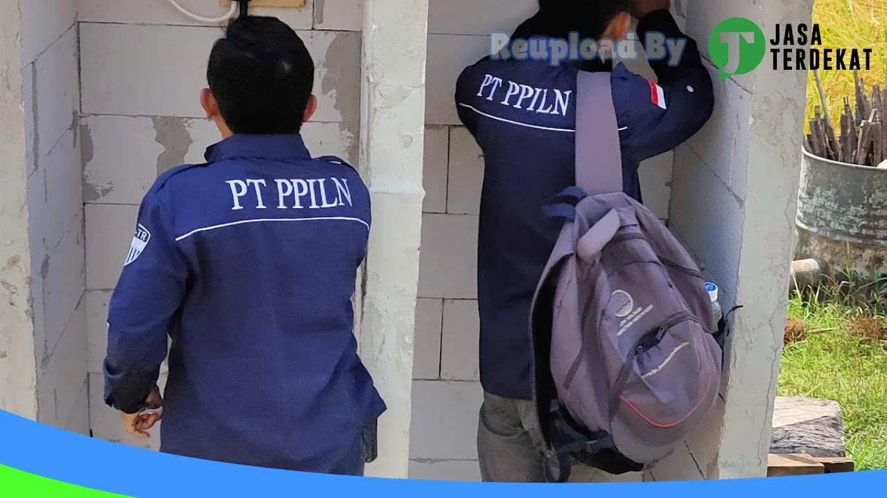 Gambar tukang listrik paryono di Paniai, Papua ke 5