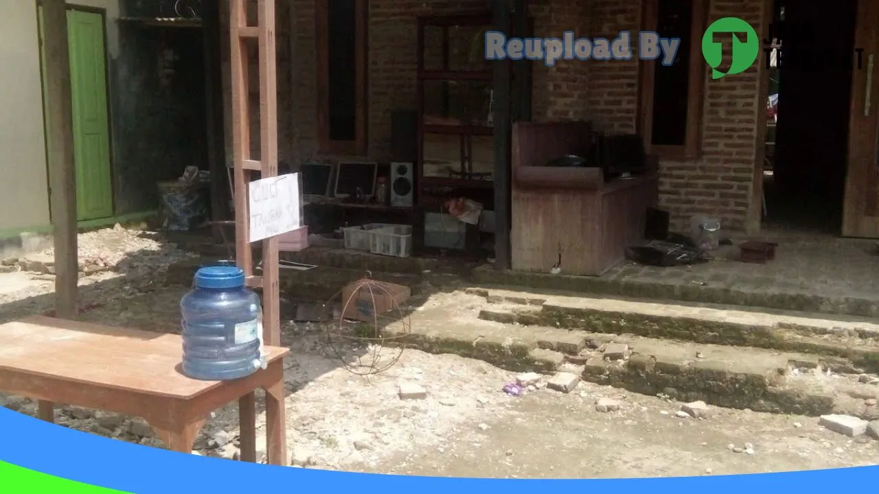 Gambar Om budi. Jual beli elektronik di Supiori, Papua ke 1