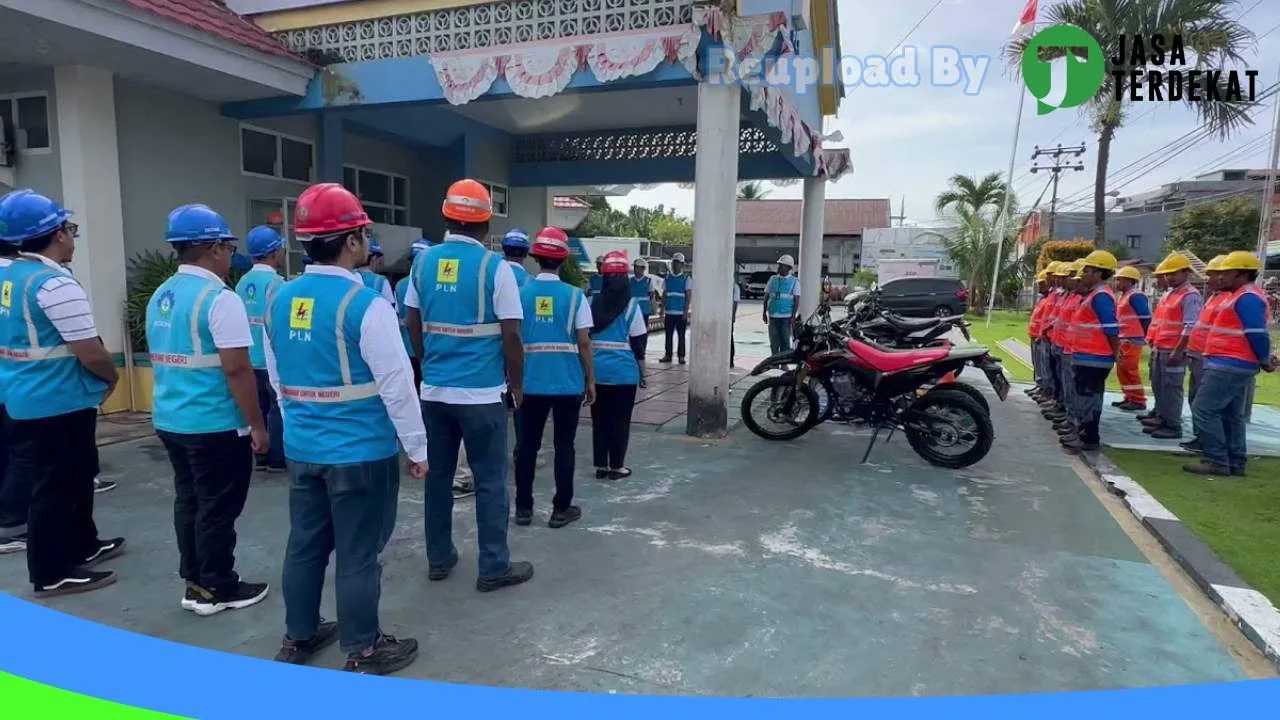 Gambar Kantor PLN (Perusahaan Listrik Negara) di Halmahera Utara, Maluku Utara ke 1