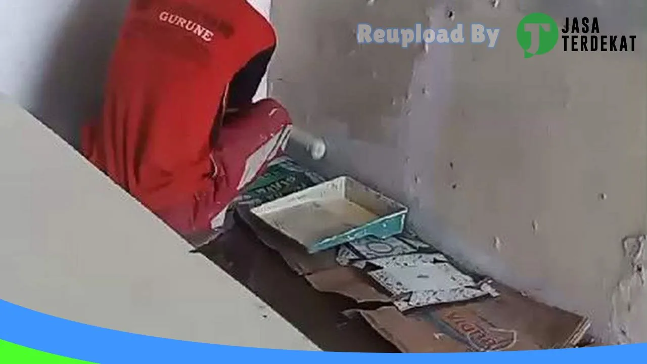 Gambar Teknisi listrik di Brebes, Jawa Tengah ke 1