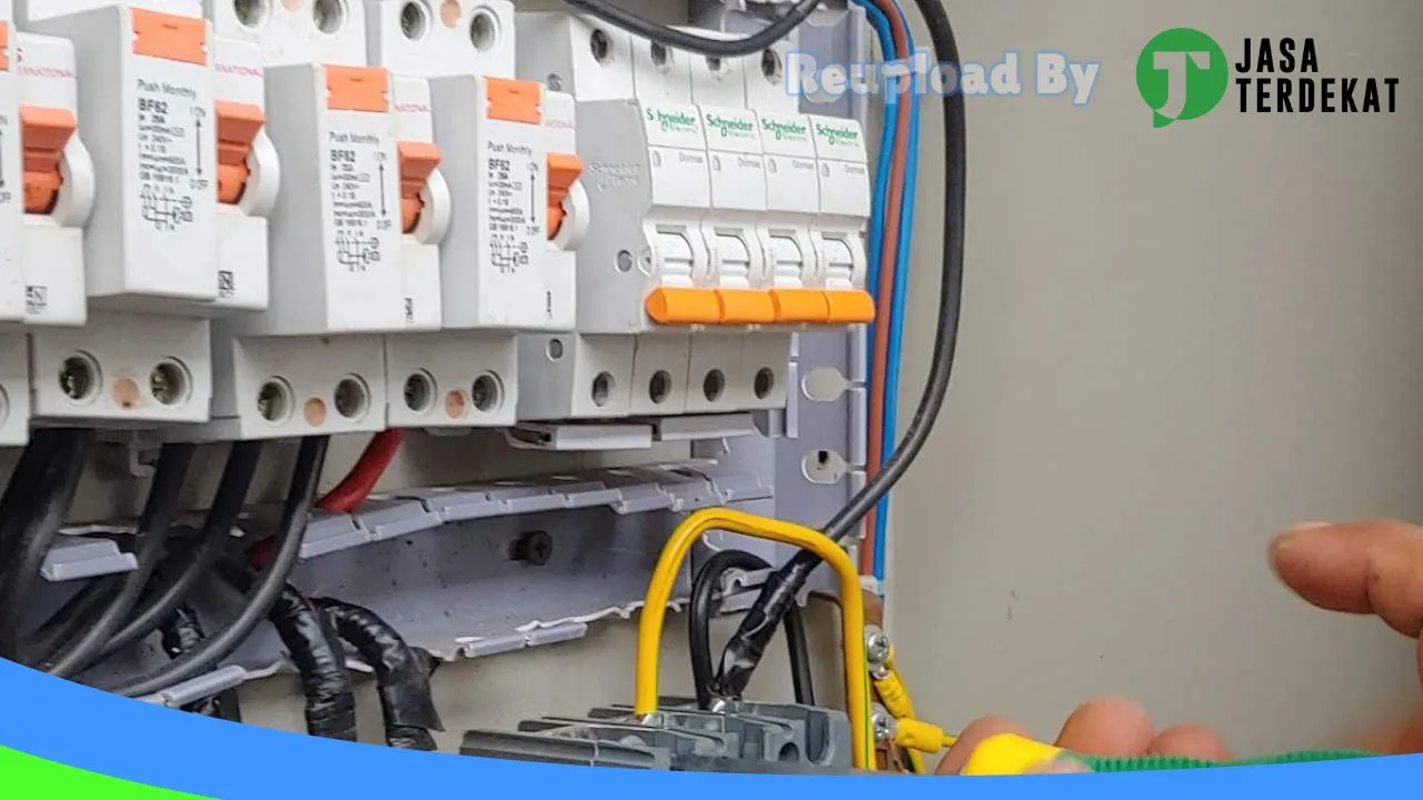 Gambar Novel “Ope” R. Denny, Electrician di Halmahera Utara, Maluku Utara ke 2