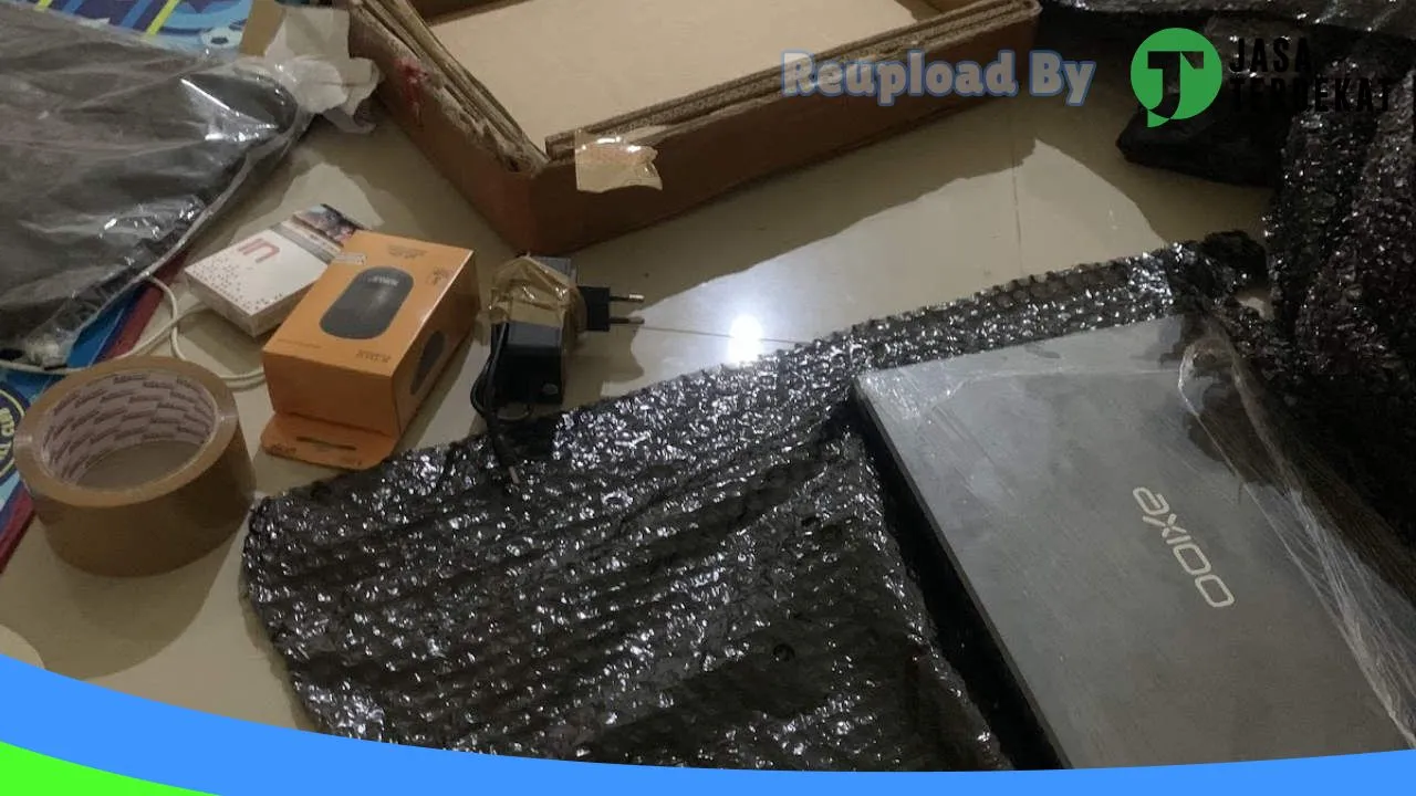 Gambar Bale komputer di Lombok Barat, Nusa Tenggara Barat ke 2
