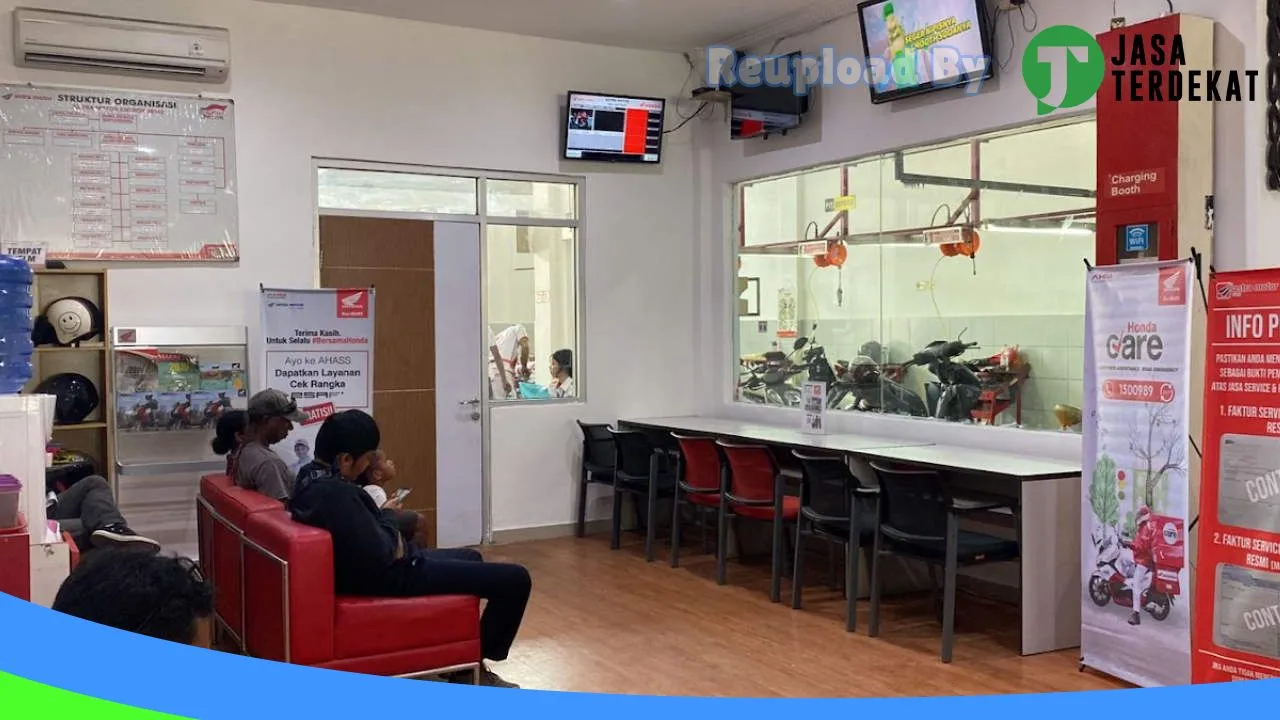 Gambar Astra Motor Entrop di Waropen, Papua ke 2