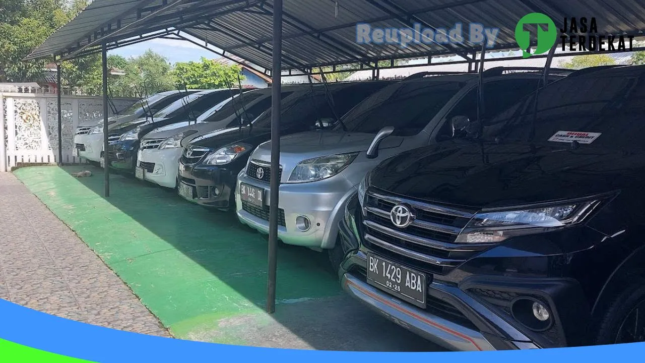 Gambar Sasya Mobil di Tebing Tinggi, Sumatera Utara ke 1
