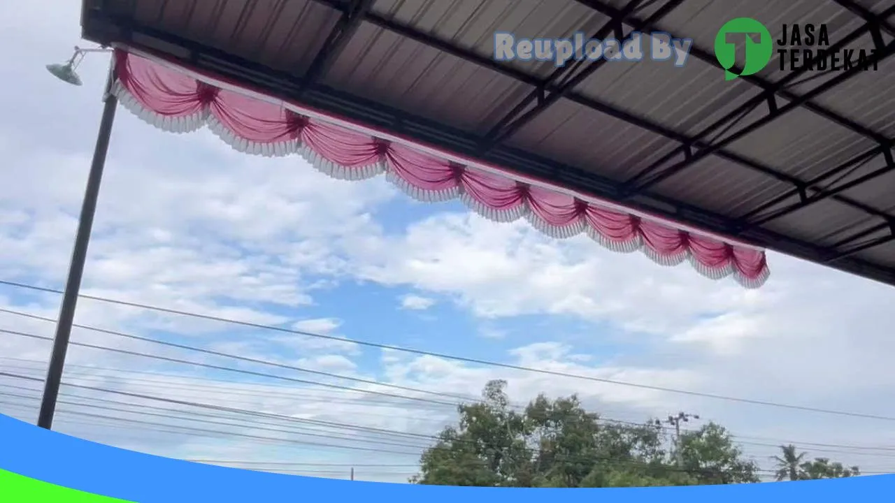 Gambar Central berlian showroom & carwash di Polewali Mandar, Sulawesi Barat ke 1