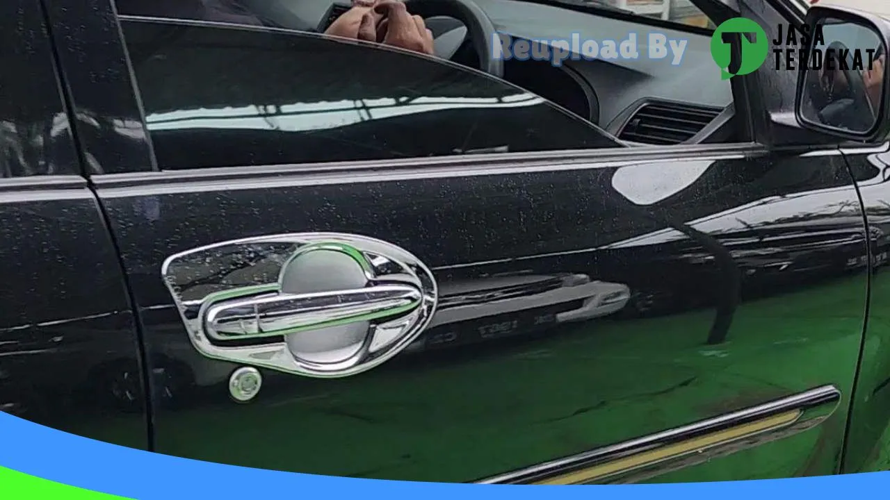 Gambar Sasya Mobil di Tebing Tinggi, Sumatera Utara ke 3