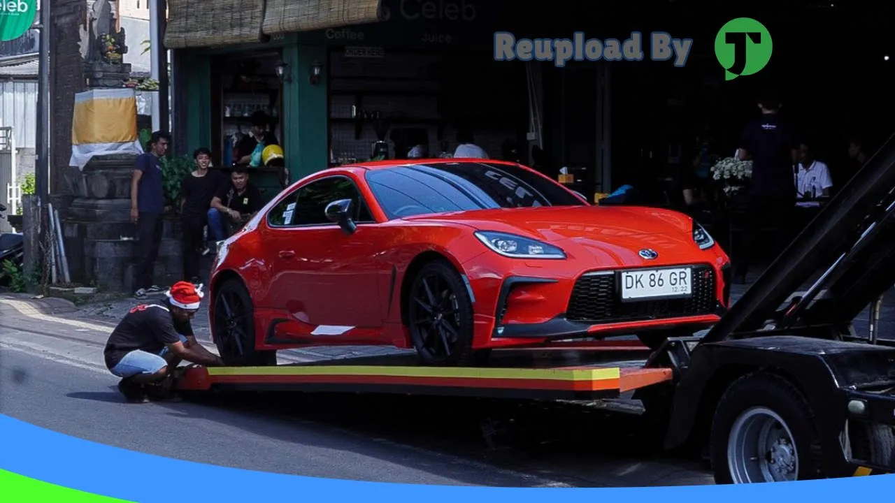 Gambar Celebrity car di Denpasar, Bali ke 4