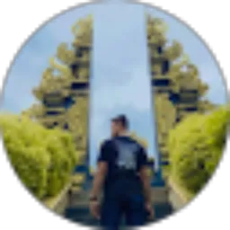 Review From Ari 04