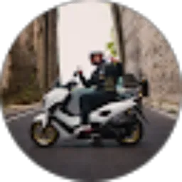 Review From Dekadi Riderr