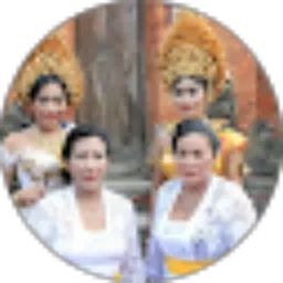 Review From yesi yesikomang